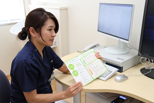 写真 がん化学療法看護認定看護師活動風景